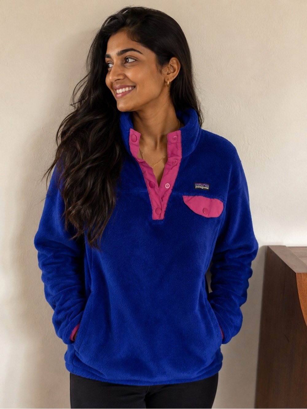 Patagonia girls XXL (womens small) Synchilla Fleecw blue pink great condition